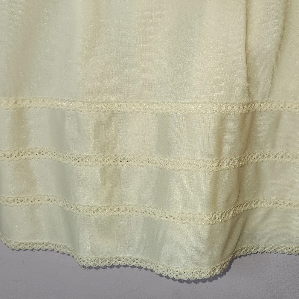 VTG LORRAINE Women’s Lace Trim Full Slip Nightgown, size 36 Tall